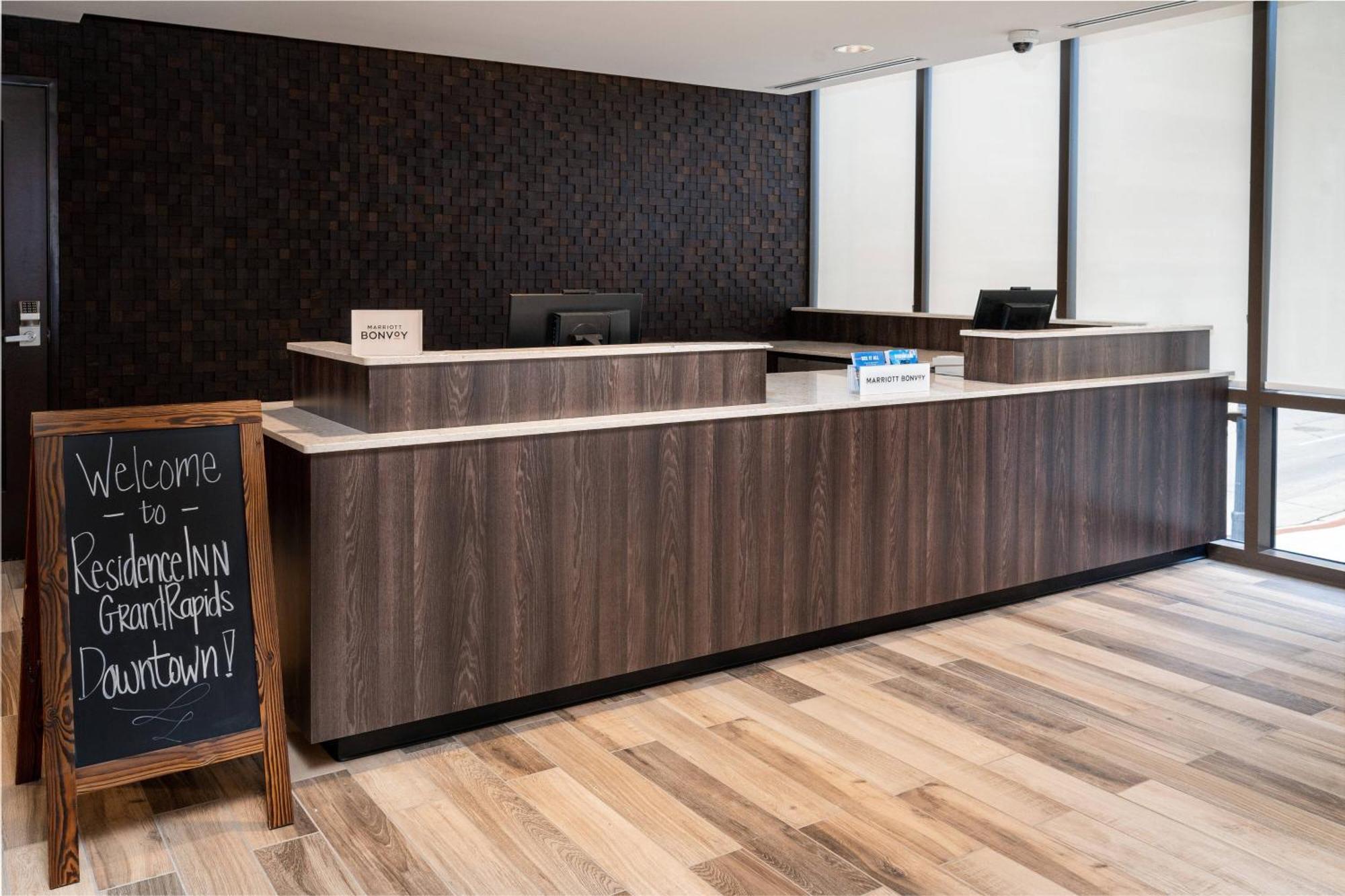 Residence Inn By Marriott Grand Rapids Downtown Eksteriør billede